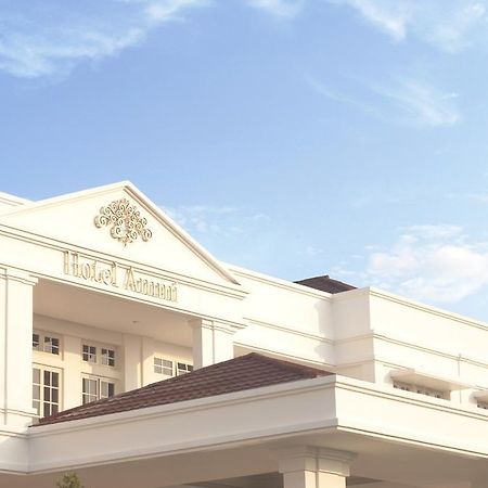 Ammi Cepu Hotel Exterior photo